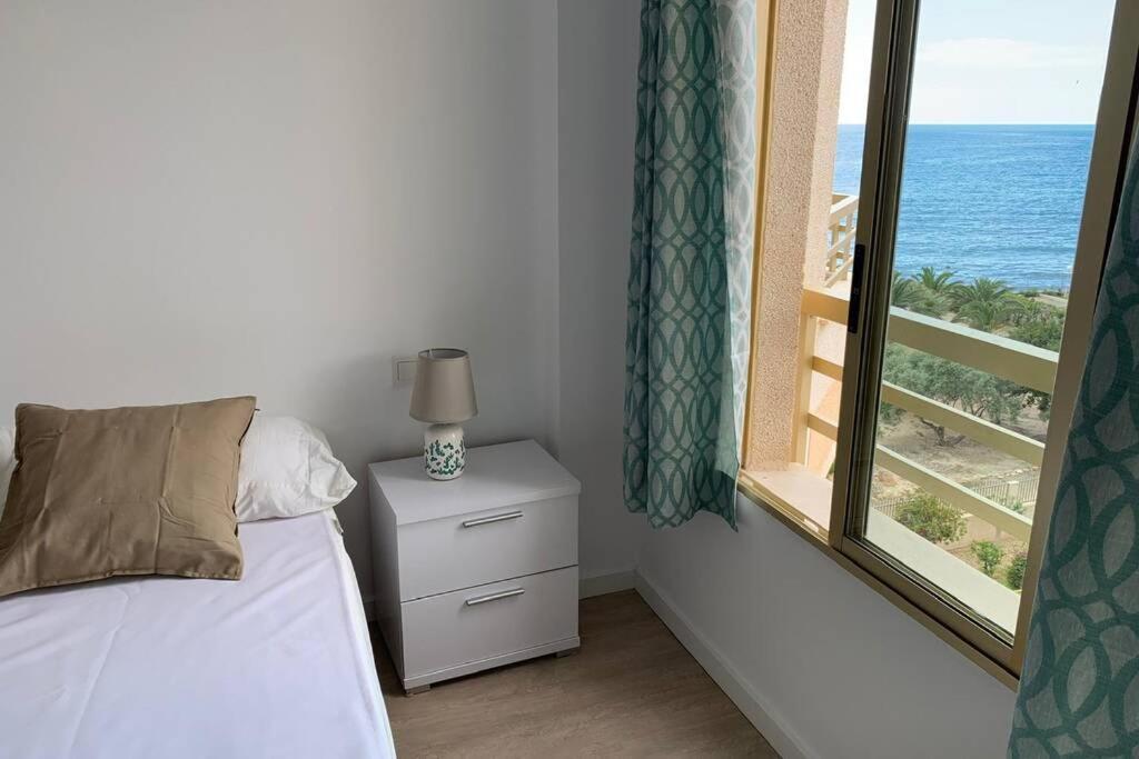 Apartamento Frente Al Mar, Recien Renovado, 1 Hab 1 Bano Кампелло Экстерьер фото
